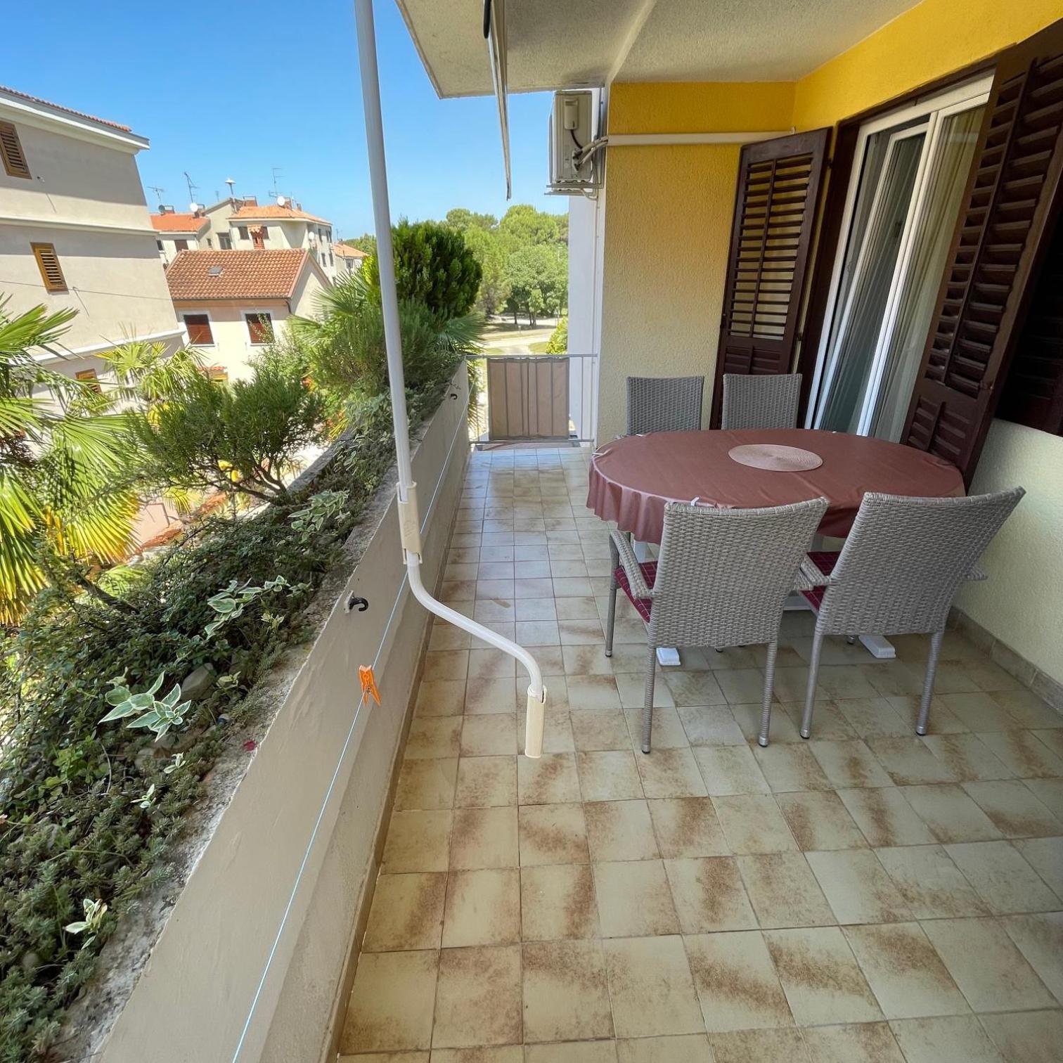 Apartments Lori Porec Esterno foto